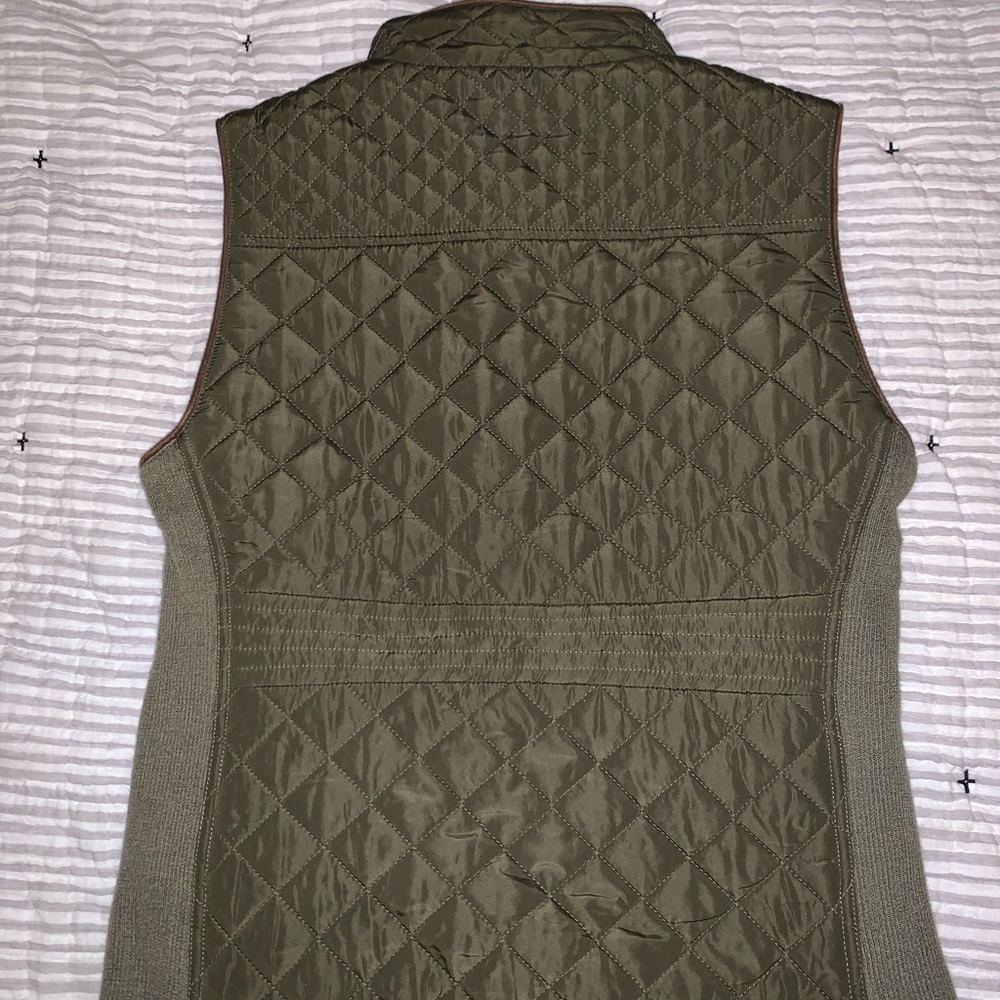 Vest - Picture 3 of 3